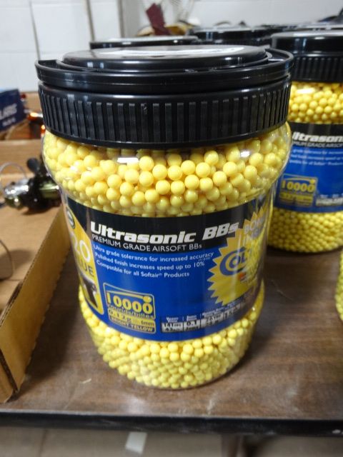 lot 359 image: 10,000 ultrasonic airsoft bbs with bonus colt 25 new.