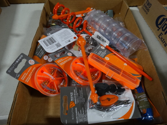 lot 367 image: Lot of south bend fishing accessories.