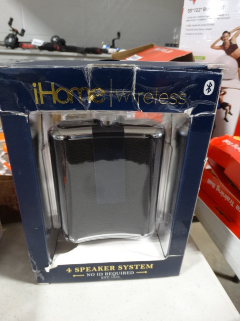 lot 372 image: IHome wireless bluetooth winston 4 speaker system desguised as flask.
