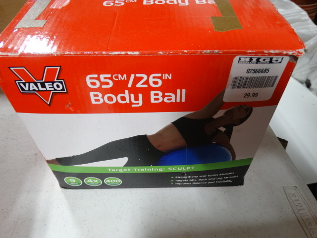 lot 386 image: Valeo 65cm body ball.