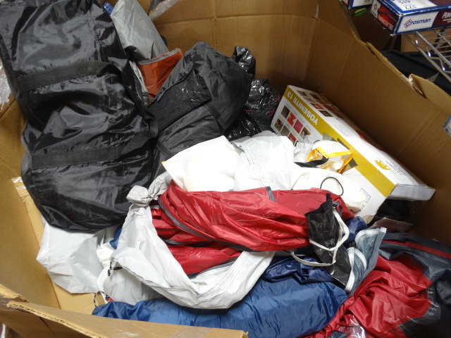 lot 400 image: Large lot of tent parts.