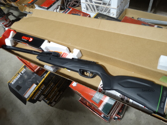 lot 408 image: Gamo swarm maxxim airgun.