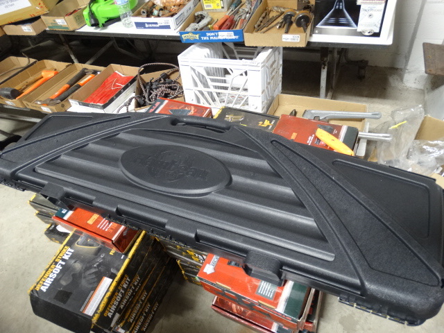 lot 416 image: Flambeau outdoor overside double gun case.