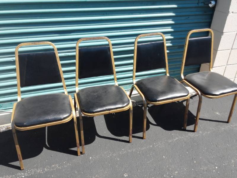 lot 6658 image: Set of (4)Dining Chairs