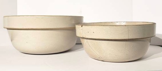 lot 1013 image: Two Heavy Crock Pottery Bowls