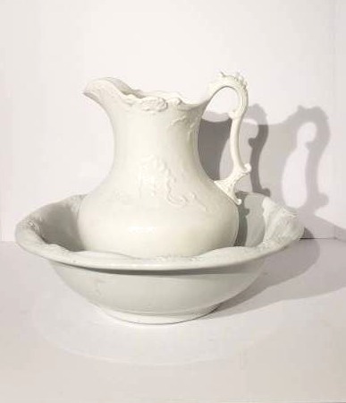 lot 1016 image: Royal Ironstone China A.J. Wilkinson England