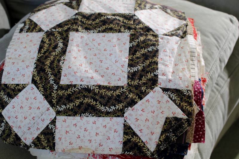 lot 1058 image: Hand Quilted Squares