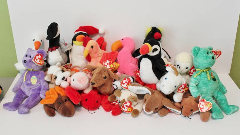 lot 1112 image: 20 TY Beanie Babies