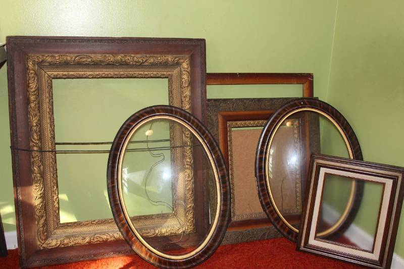lot 1128 image: Antique Frames