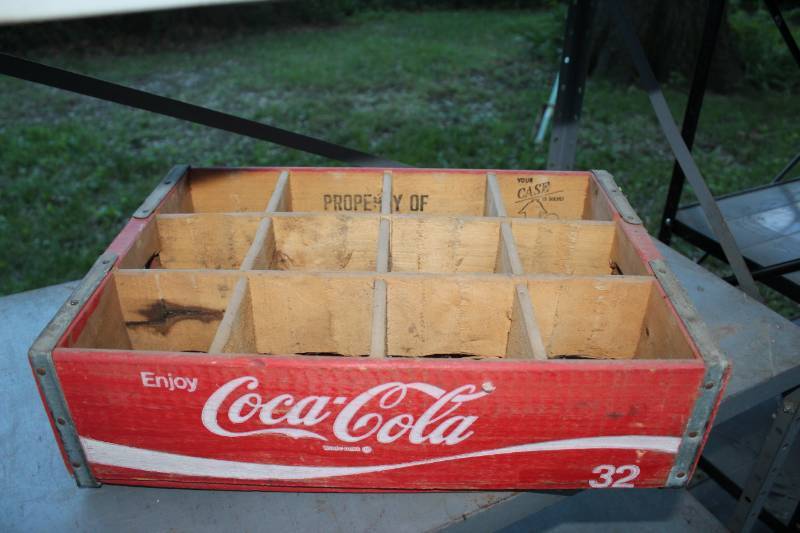 lot 1216 image: Vintage wood Coke Crate