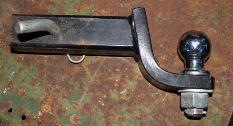 lot 1231 image: Tow Hitch