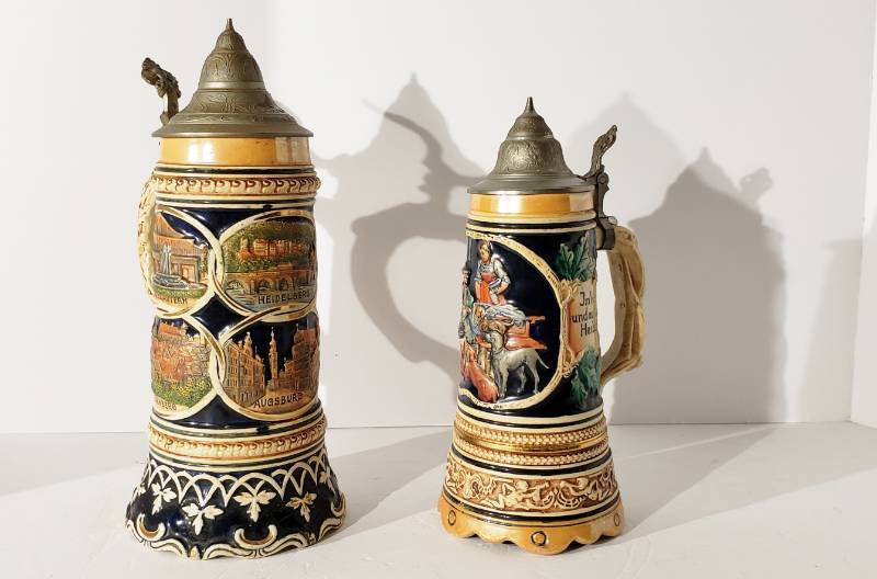 lot 1041 image: Antique 1950s West Germany SteinsMusic Boxes