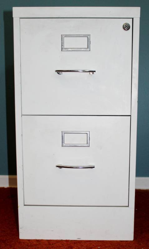 lot 1158 image: 2 drawer metal filing cabinet