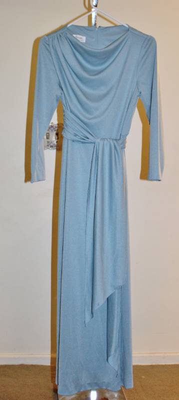 lot 1372 image: Icy Blue custom Gossamer dress by Hal Ferman. Vintage