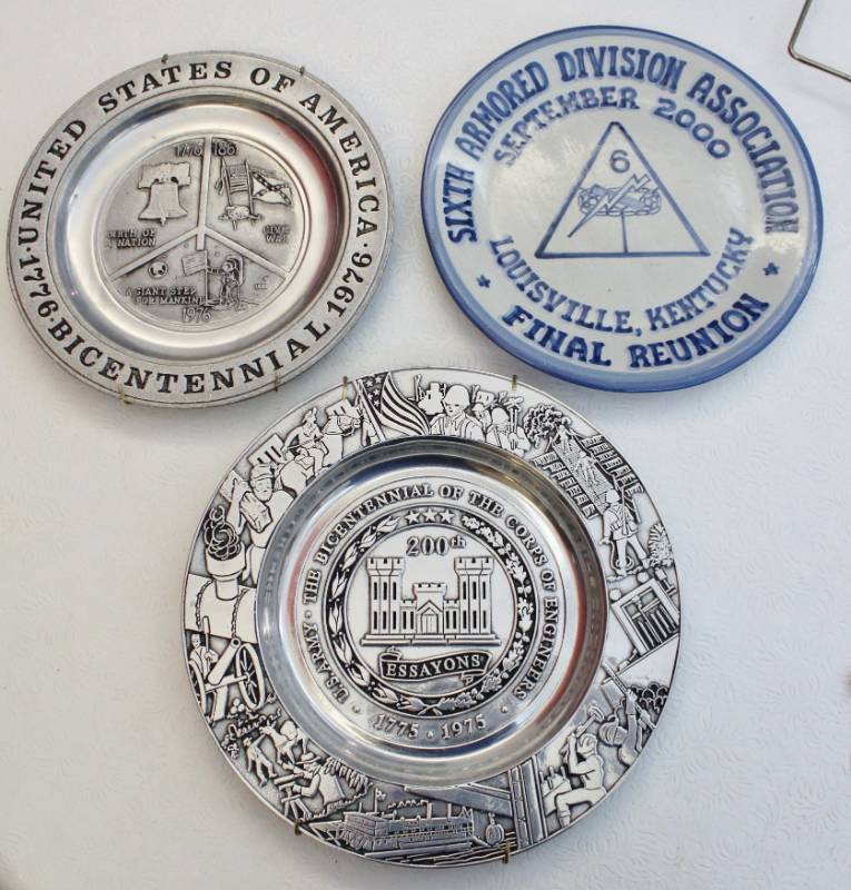 lot 1397 image: 3 commemorative plates