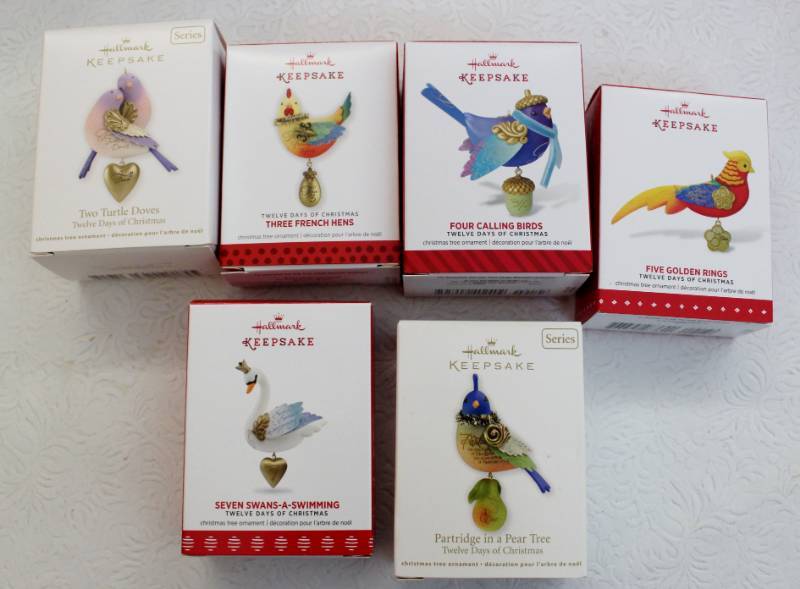 lot 1429 image: 6 Hallmark ornaments - 12 days of Christmas