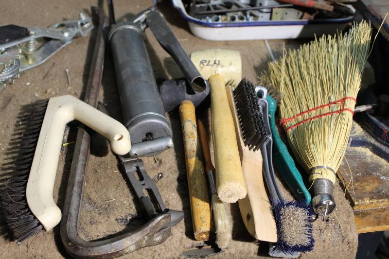 lot 1265 image: Variety of Garage Finds including Come-a-long, Mallots, Large amount of Drill Bits