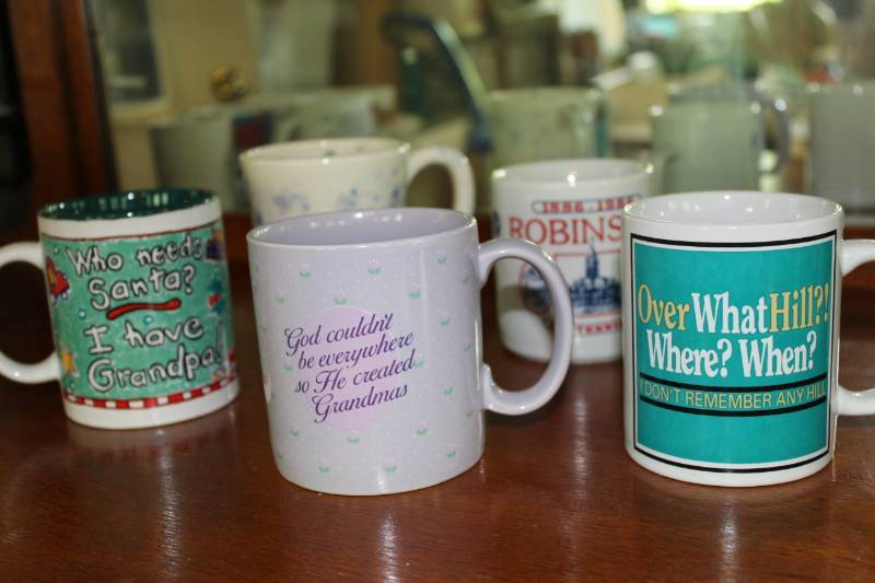 lot 1307 image: 6 Coffee Mugs