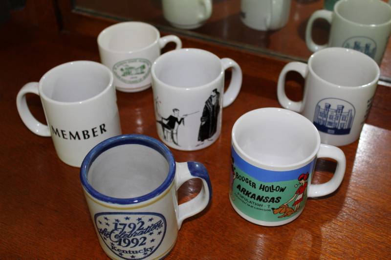 lot 1309 image: 6 Coffee Mugs