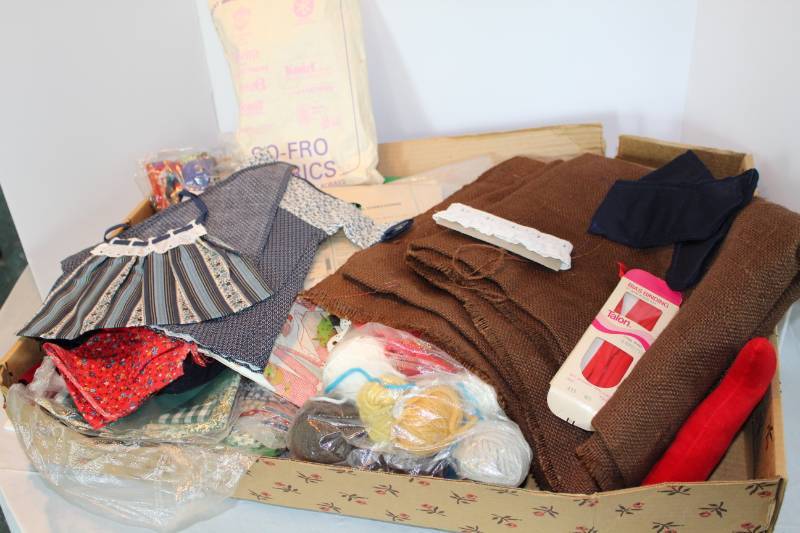 lot 1318 image: Large Sewing Lot - vintage patterns, fabric, yarn and misc sewing items