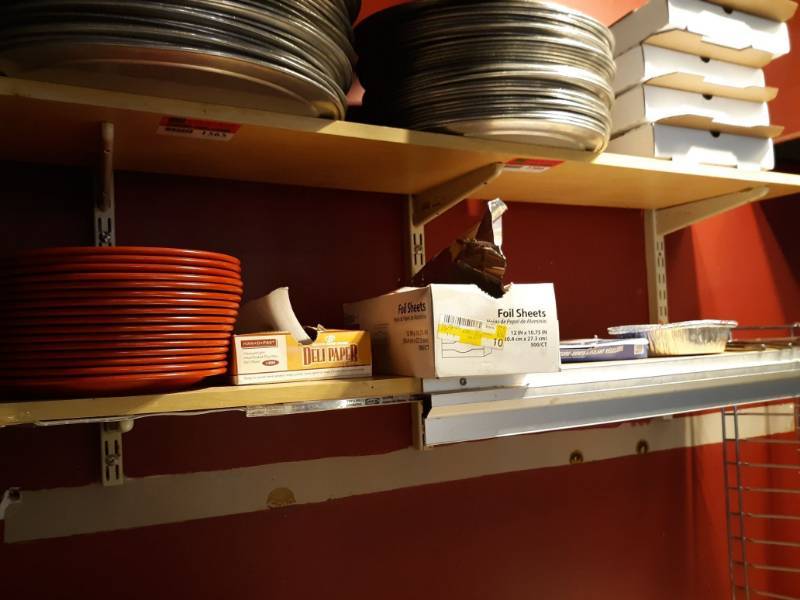 lot 1567 image: 2 Shelves with non-consumable contents of lower shelf plates, wrenches ticket Gal