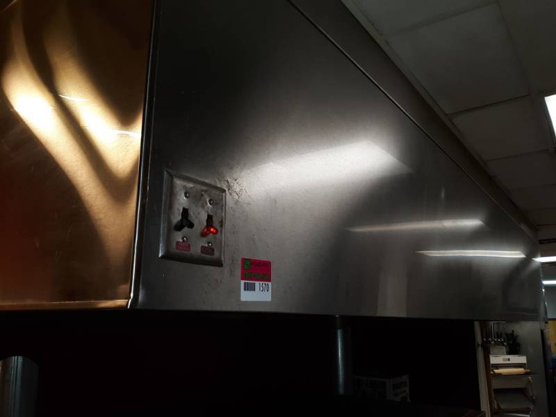 lot 1570 image: Captiveaire Exhaust hood Model # unreadable