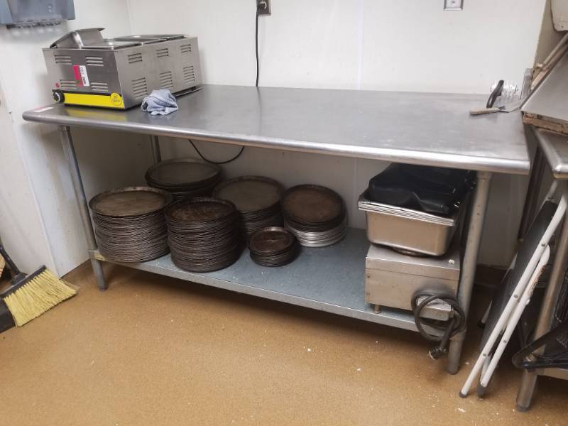 lot 1582 image: Stainless Table
