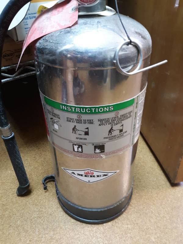 lot 1610 image: K Guard Fire Extinguisher
