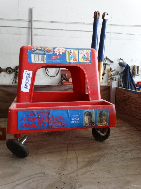 lot 368 image: Shop scooter.