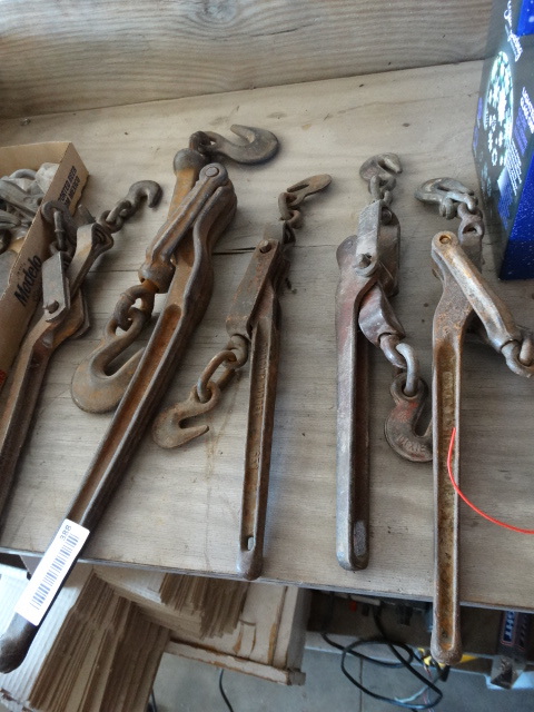 lot 388 image: Lot of 5 load binders.