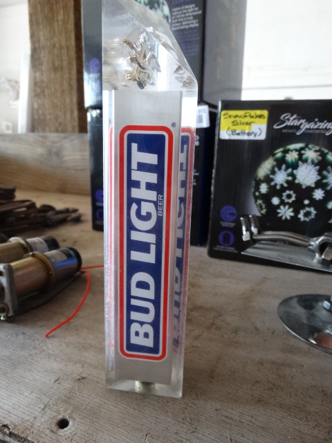 lot 400 image: Budlight tap handle.