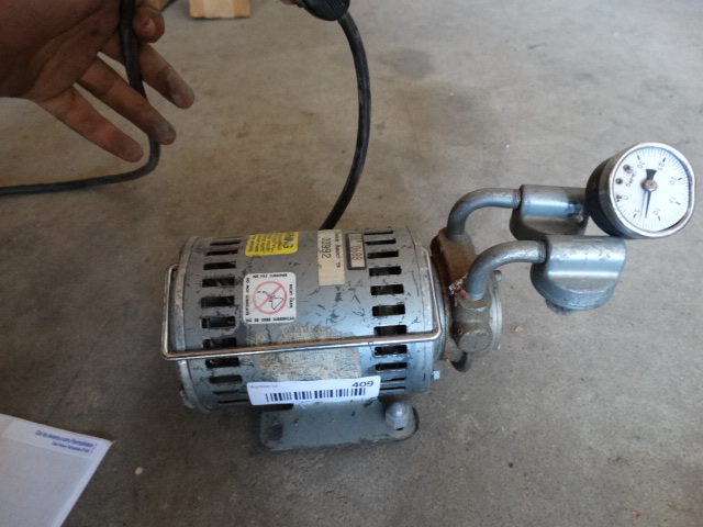 lot 409 image: Air compressor.