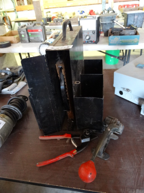 lot 419 image: Portable bander and tool.