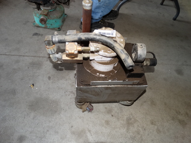 lot 436 image: Hydraulic pump unit.