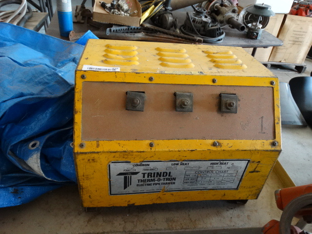 lot 439 image: Electric pipe thawar.