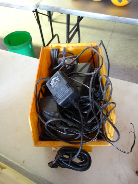 lot 455 image: Box of power supplys.