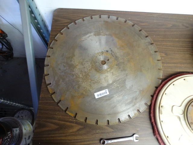 lot 482 image: 24 diamond concrete blade.
