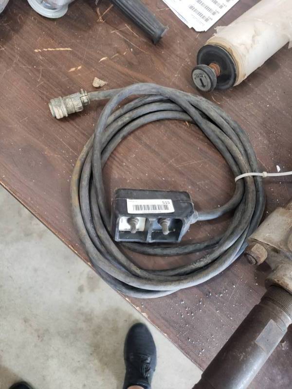 lot 515 image: Hoist control box