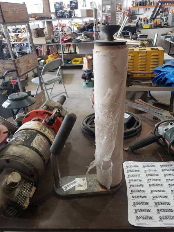 lot 516 image: Handheld shrink wrap dispenser