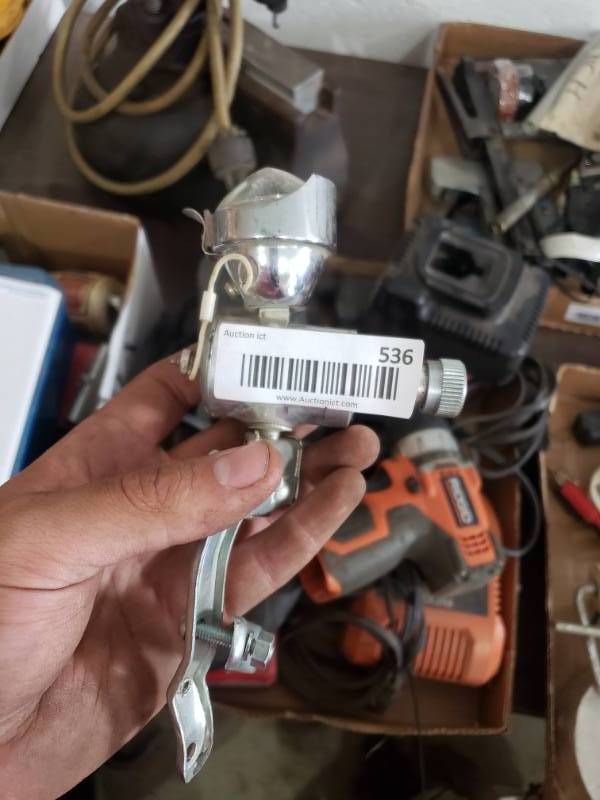 lot 536 image: Vintage sears bicycle headlight in working condition