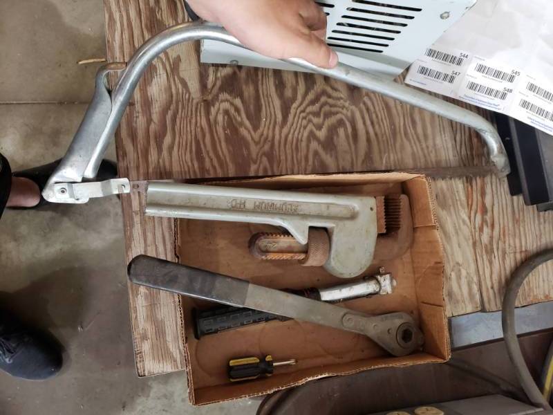 lot 543 image: Box of tools