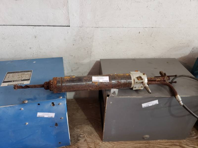 lot 7150 image: Pneumatic Drill