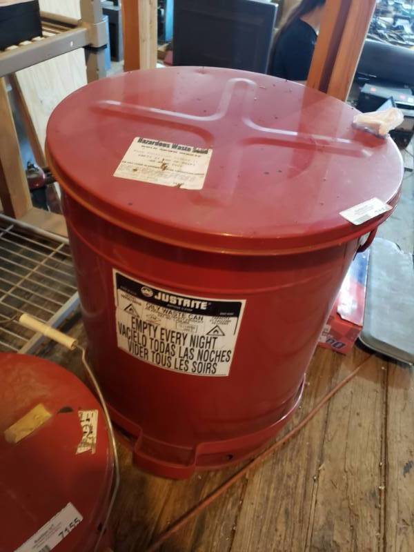 lot 7154 image: Just Rit Large Safety Can