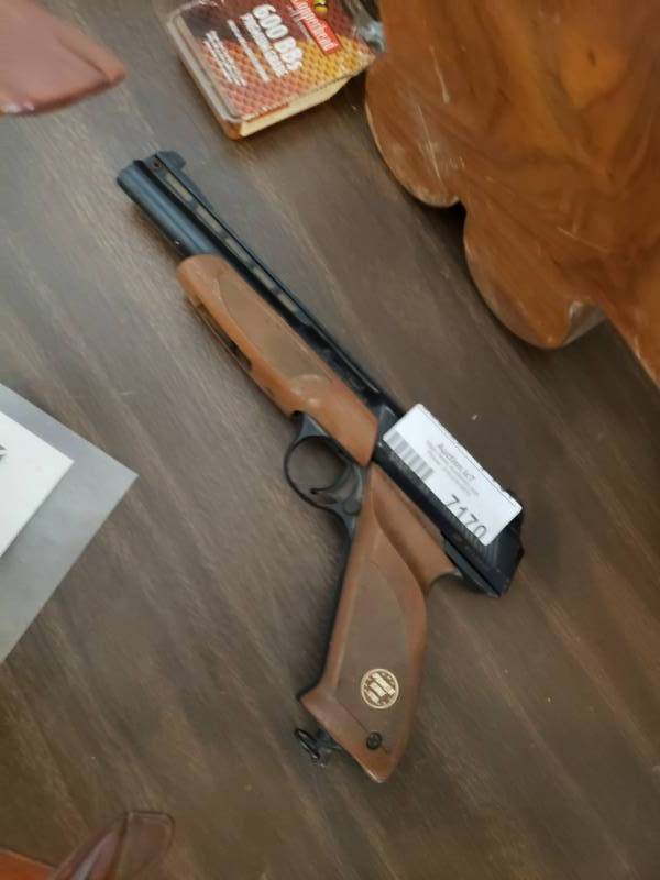 lot 7170 image: Powerline 1200 Co2 BB Gun w Co2 Cartridges and BBs