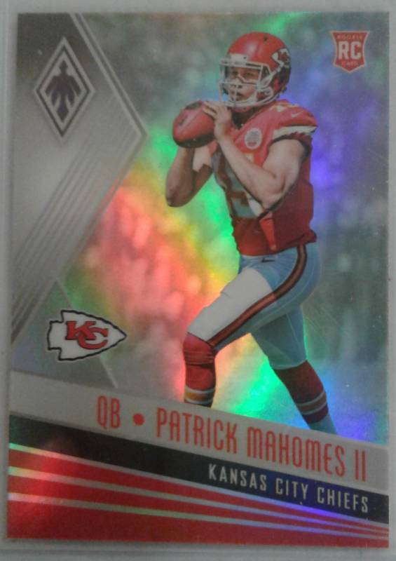 lot 1032 image: Mint 2017 Phoenix Patrick Mahomes II Kansas City Chiefs Rookie Card #104