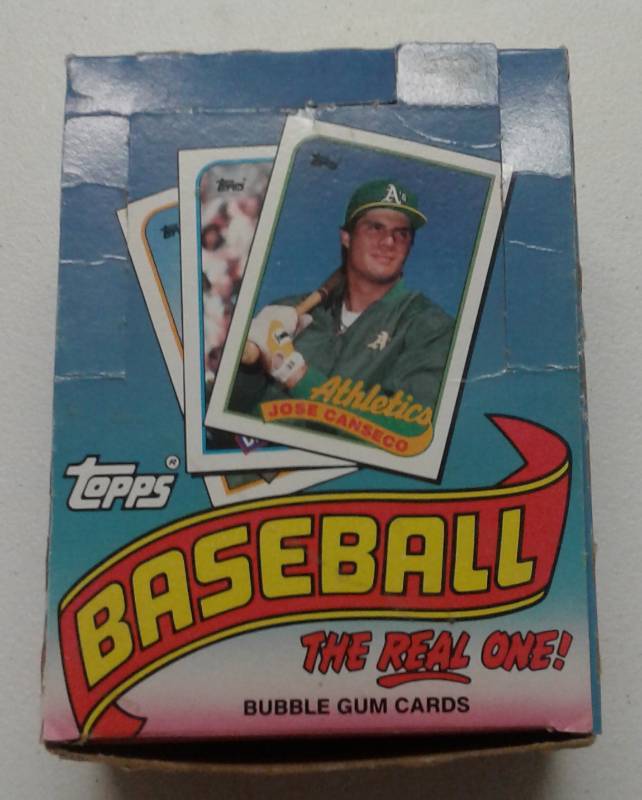 lot 1038 image: Factory Sealed 1989 Topps Complete Wax Box - All 36 Sealed Packs with Possible Randy Johnson & John Smoltz Rookie Cards - 540 Total Cards