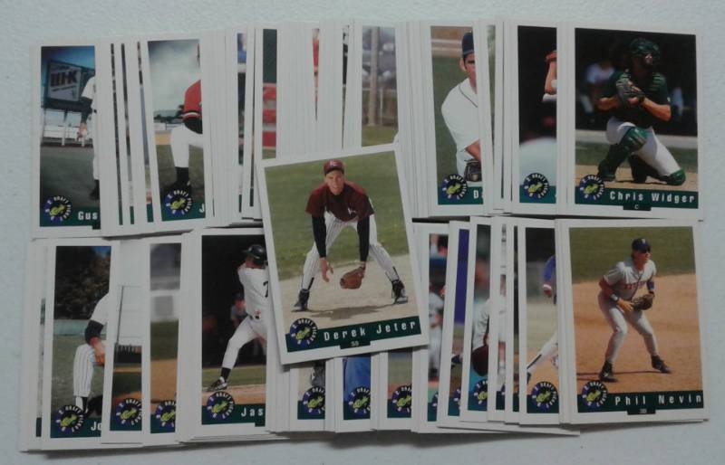 lot 1082 image: 1992 Classic Draft Picks Complete Baseball Card Minor League Set with Derek Jeter Pre-Rookie Card - 125 Total Baseball Cards