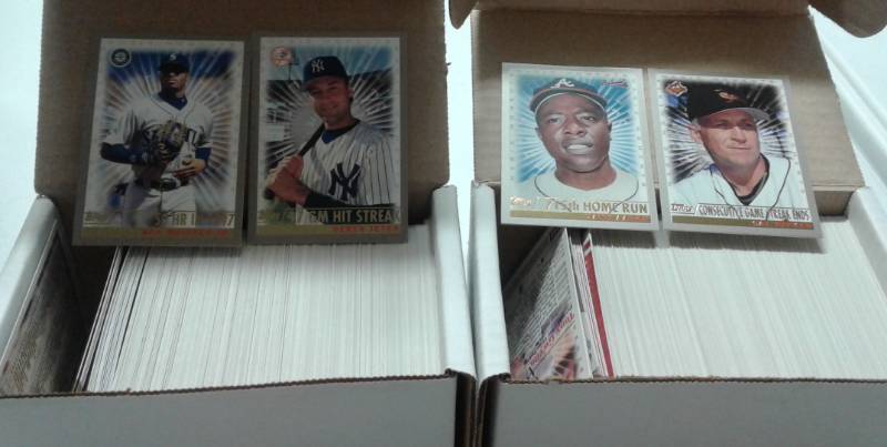 lot 1091 image: Mint 2000 Topps Complete Series 1 and Series 2 Baseball Trading Card Sets with Bonus Short Prints 479 Total Baseball Cards