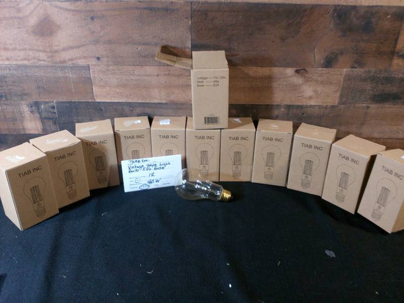 lot 40 image: TIAB Vintage Style Light Bulb E26 Base