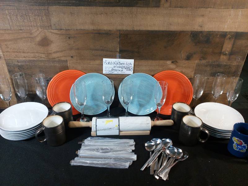 lot 46 image: Mixed Kitchen Lot